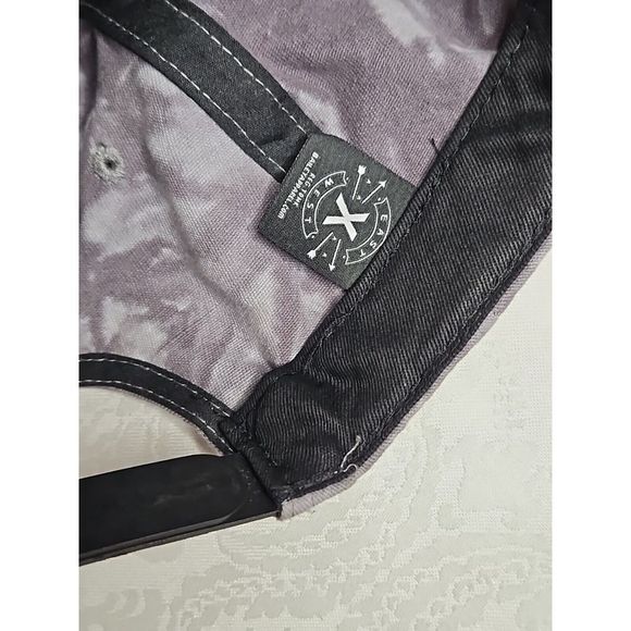 East X West 3D LIT Snapback Flatbill Urban Adjustable Hat Cap GRAY WHITE Splash - Picture 7 of 7